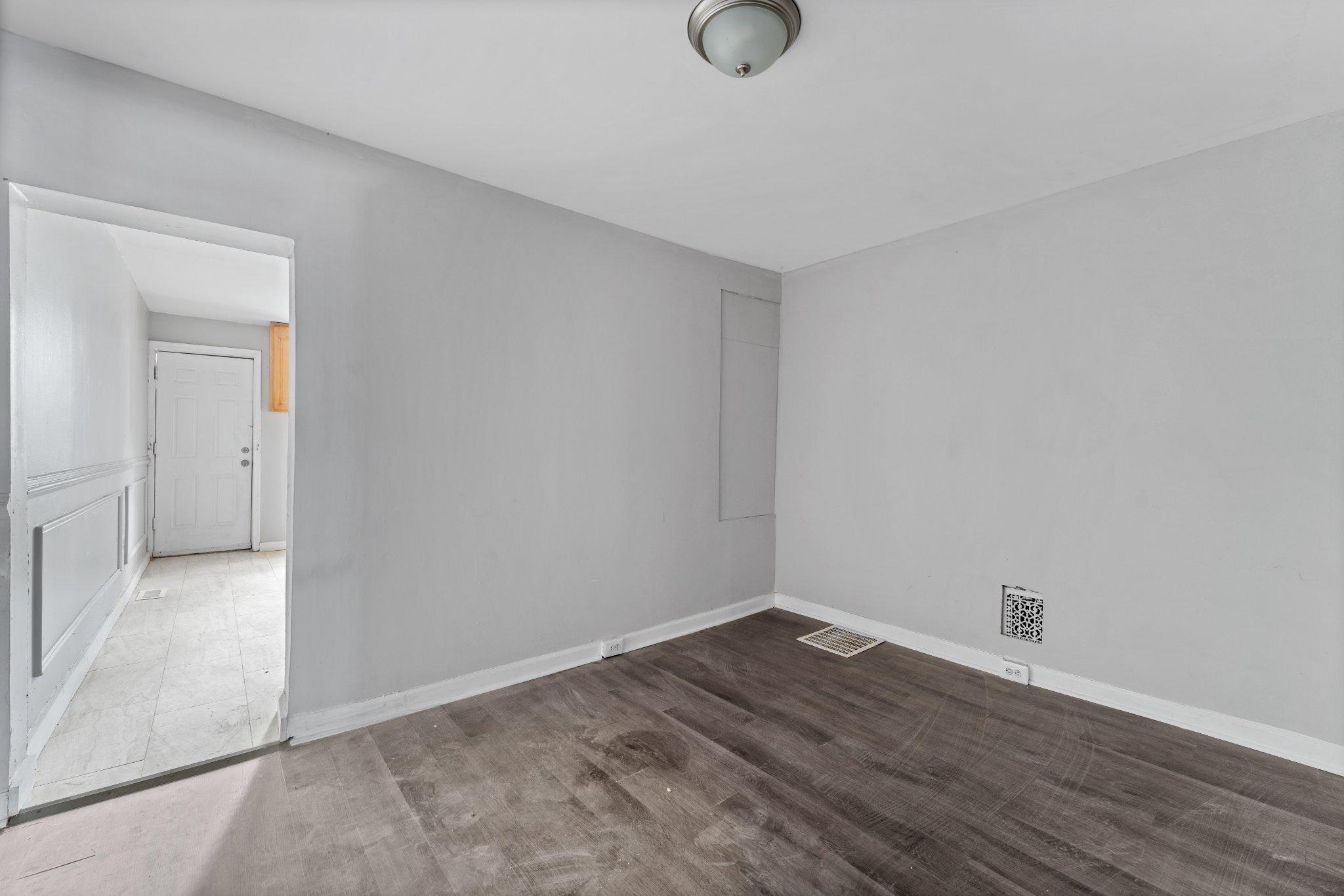 BROADWAY EAST - Residential