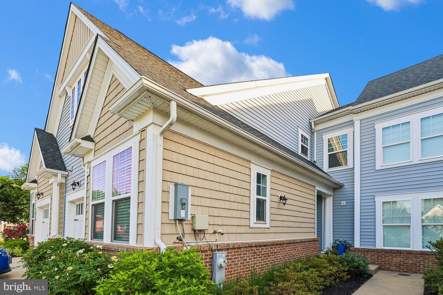 TWO RIVERS - Residential