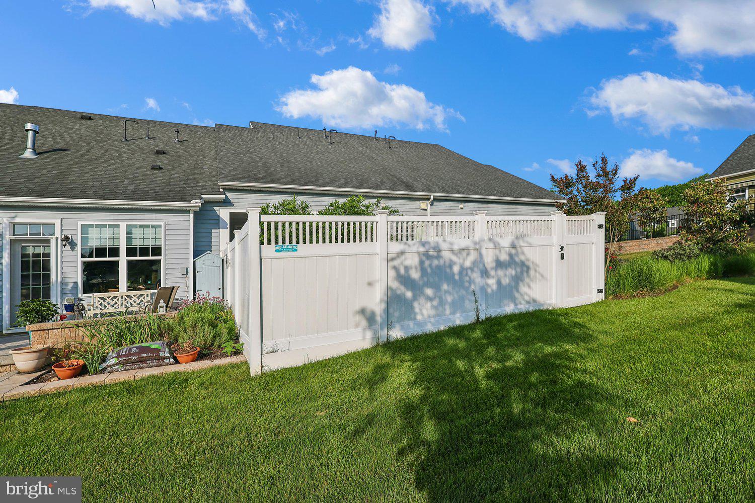 TWO RIVERS - Residential