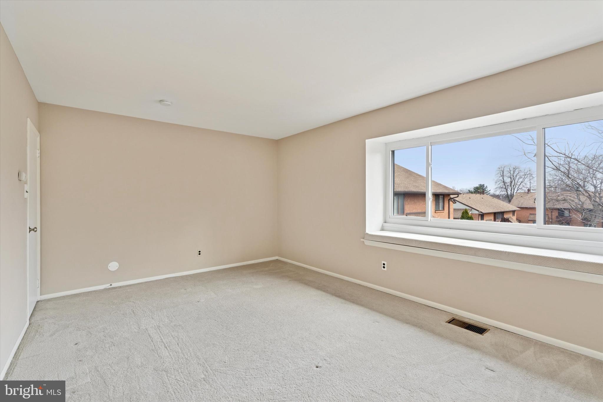 HAVERFORD VIL - Residential