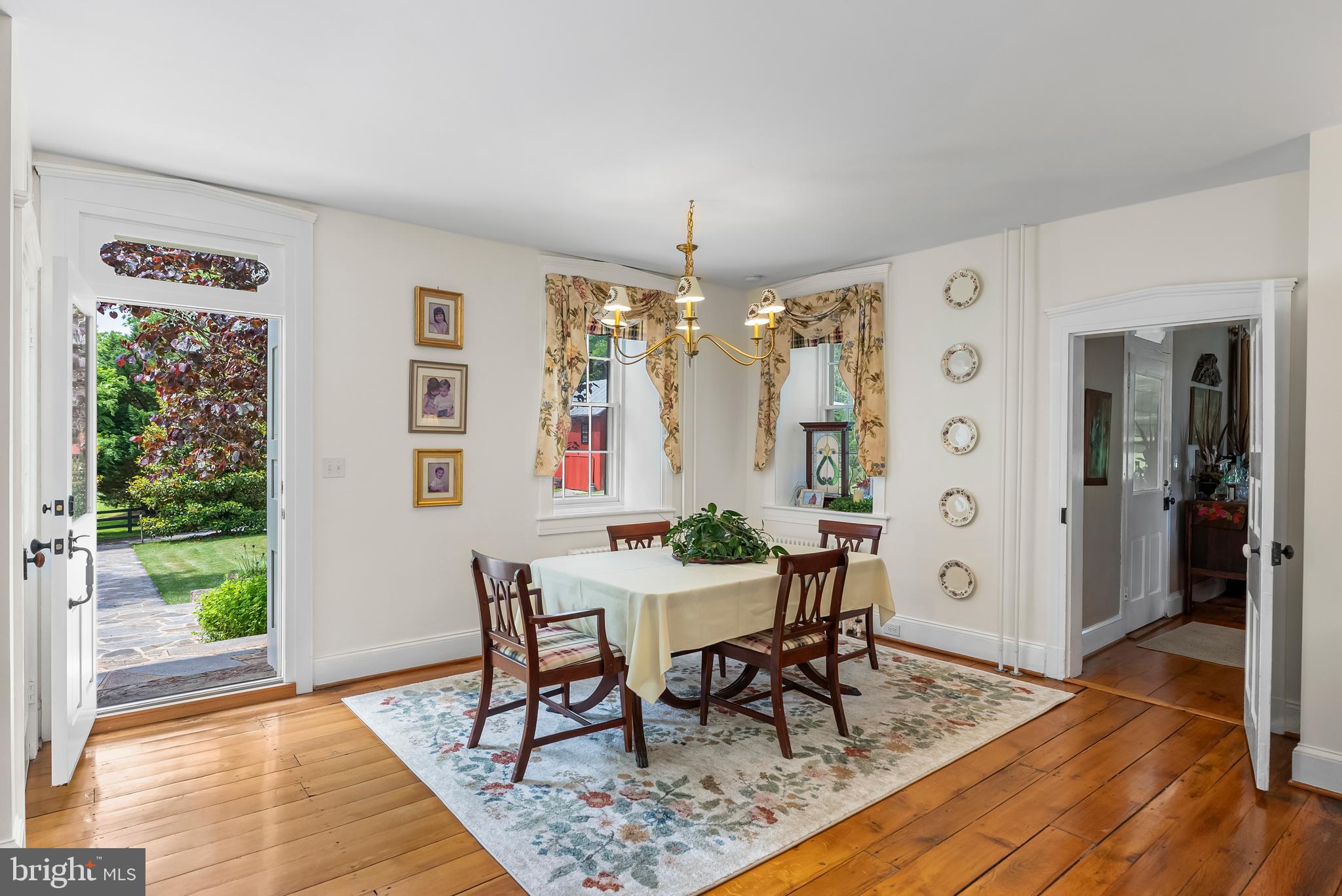 HAMPSTEAD - Residential