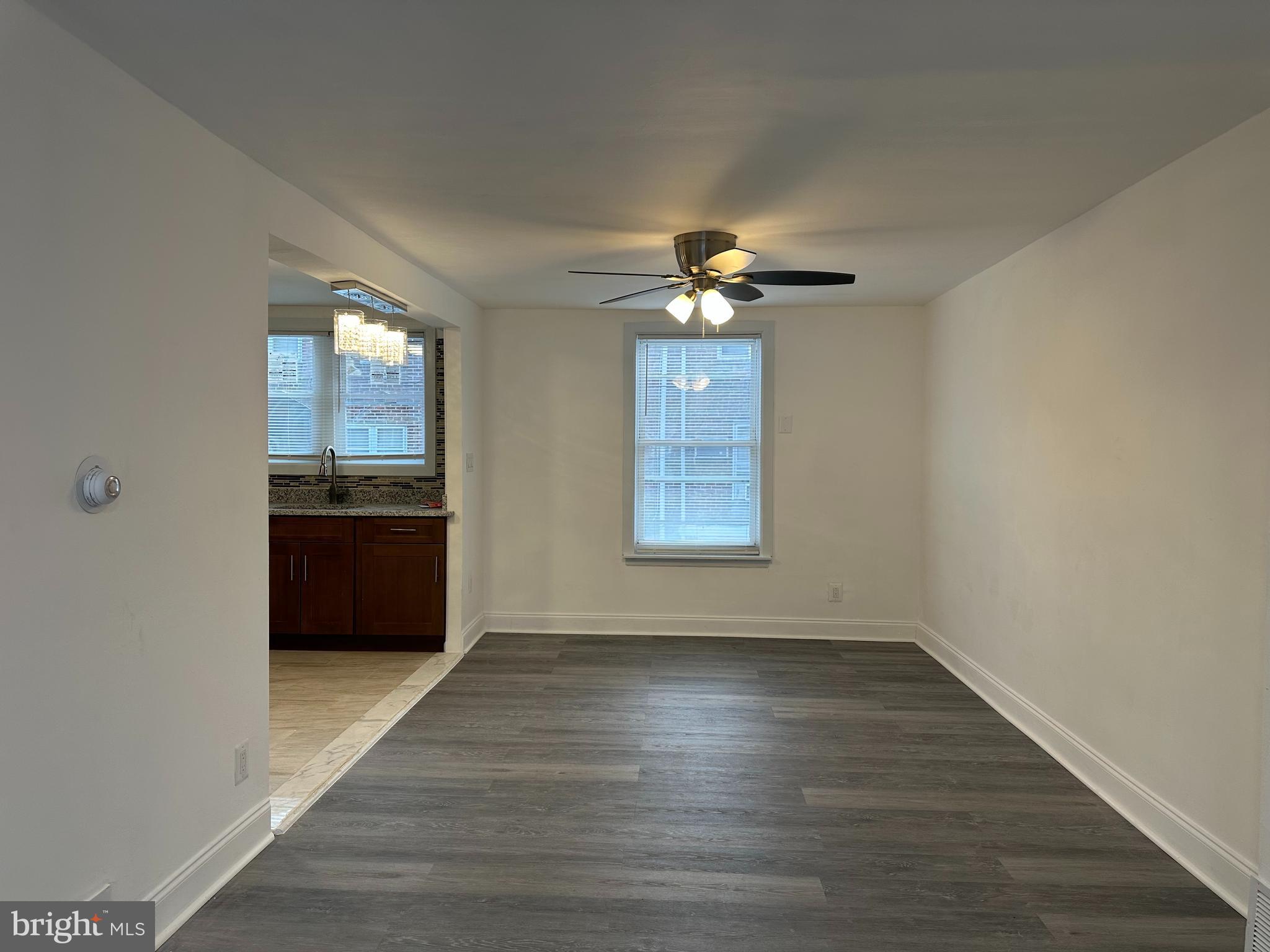 LAWNCREST - Residential