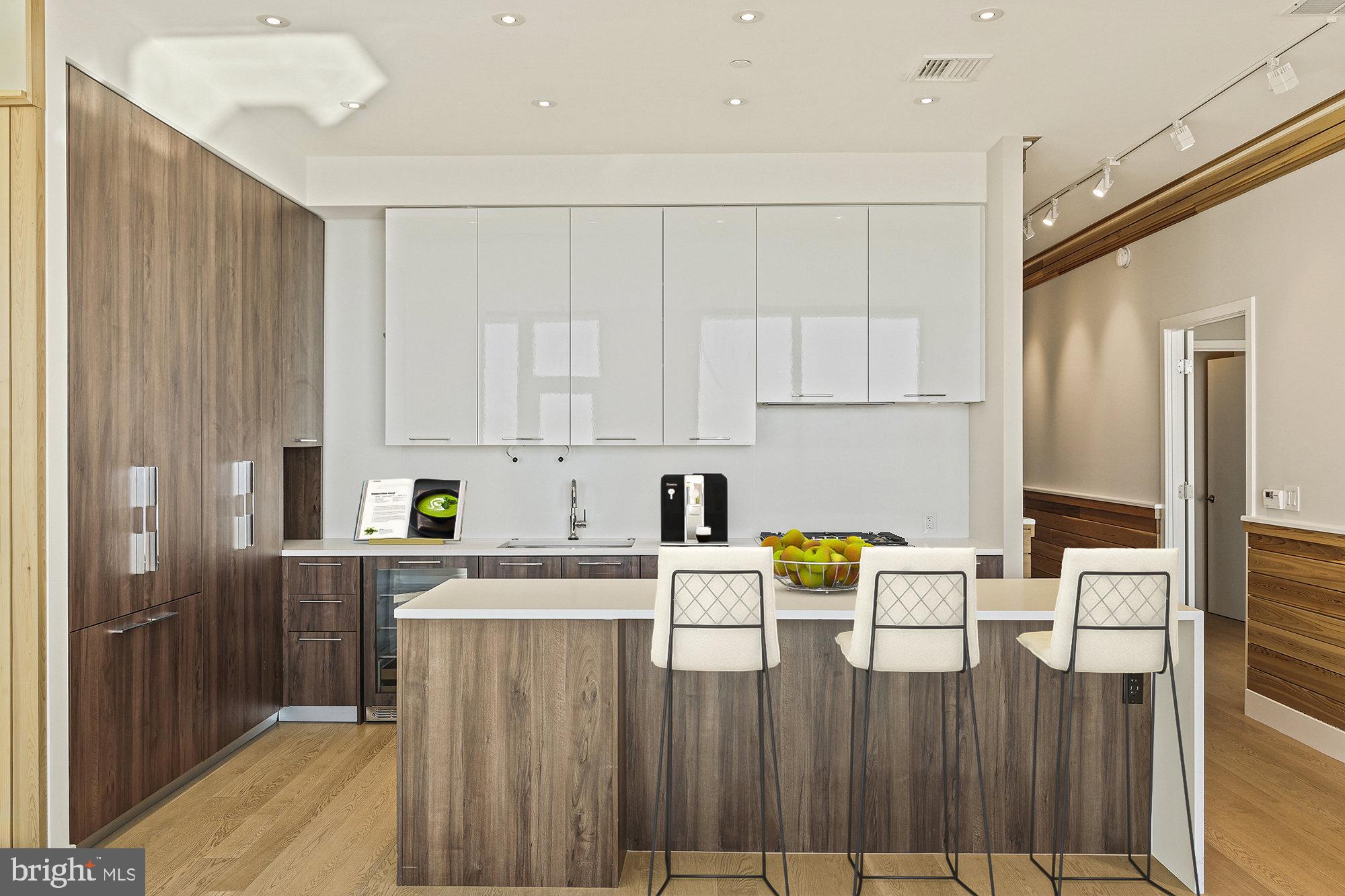 THE VERSE CONDO - Residential