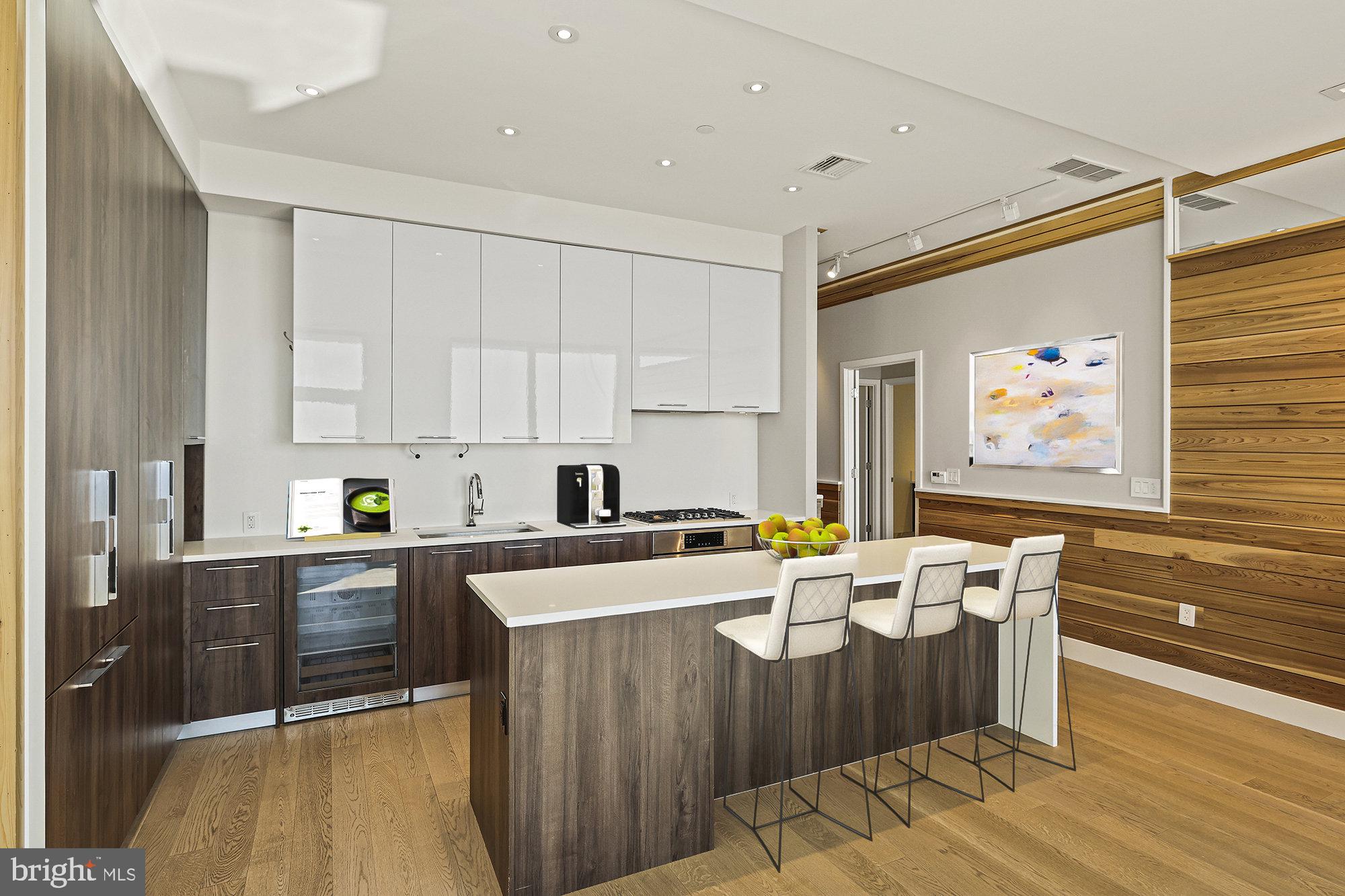 THE VERSE CONDO - Residential