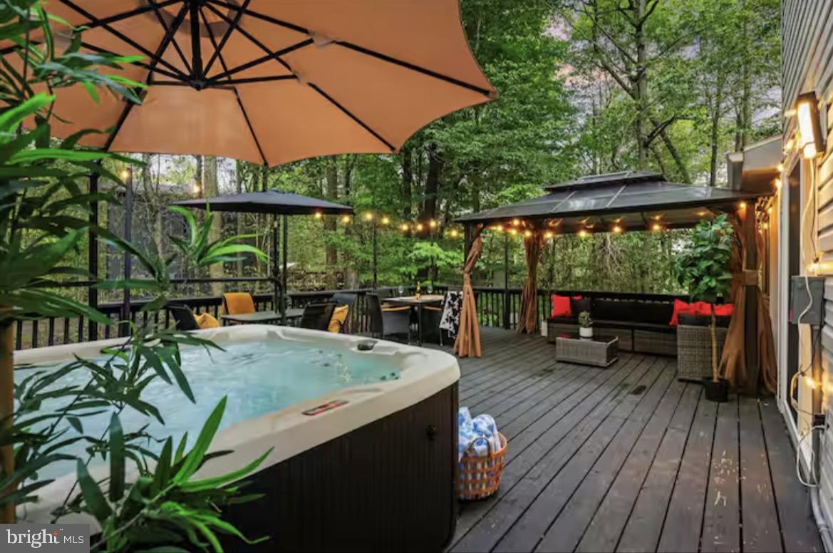 POCONO COUNTRY PLACE - Residential