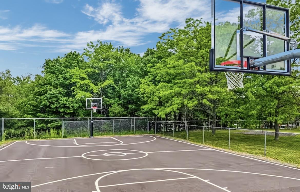 POCONO COUNTRY PLACE - Residential