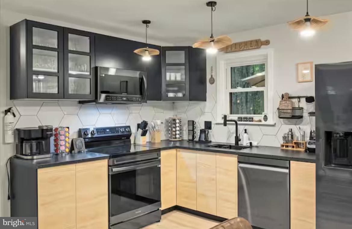 POCONO COUNTRY PLACE - Residential