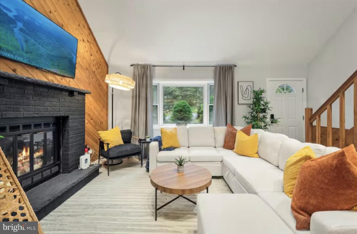 POCONO COUNTRY PLACE - Residential