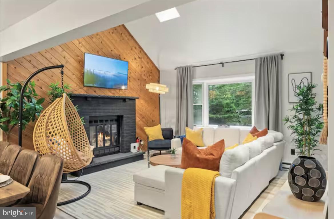 POCONO COUNTRY PLACE - Residential