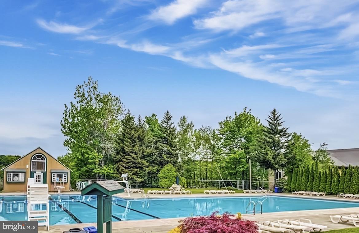 POCONO COUNTRY PLACE - Residential