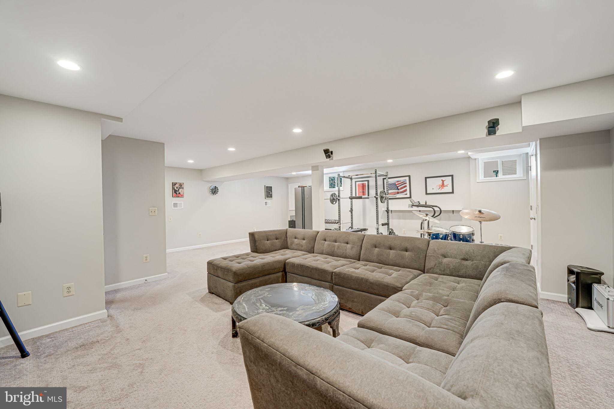 SPRING LAKE - Residential