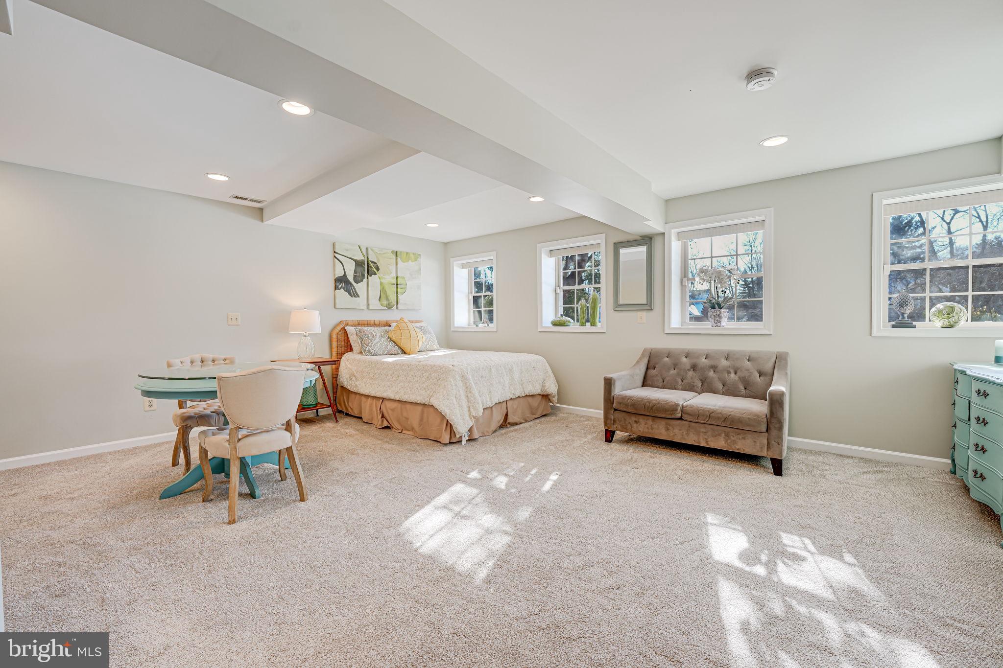 SPRING LAKE - Residential