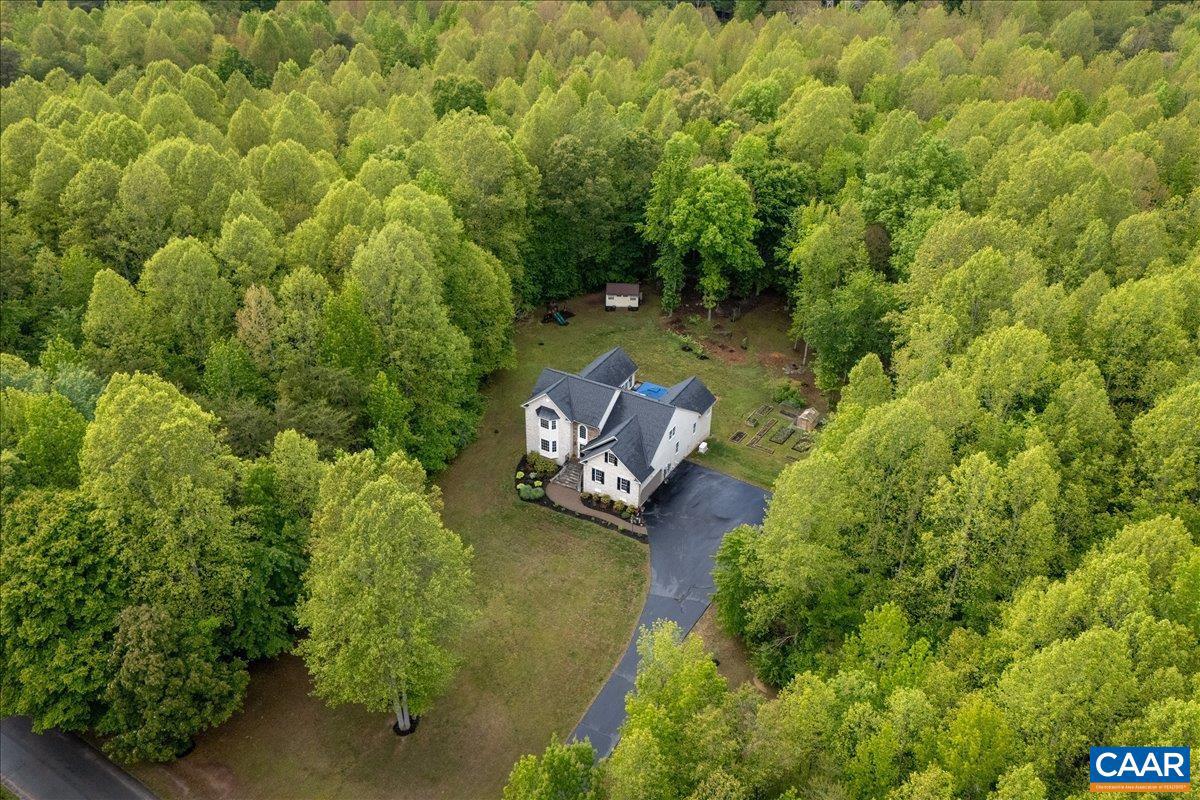 THE ESTATES AT ROYAL VIRGINIA - Residential