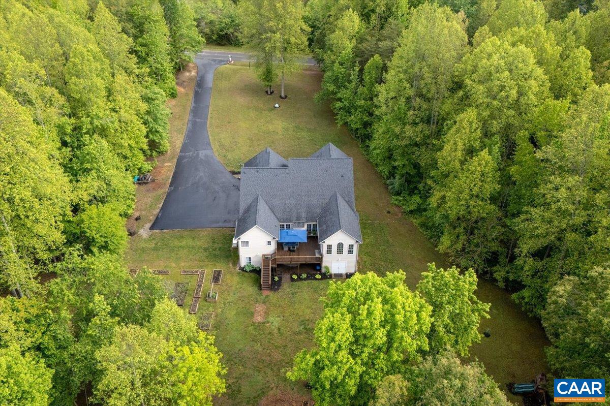 THE ESTATES AT ROYAL VIRGINIA - Residential