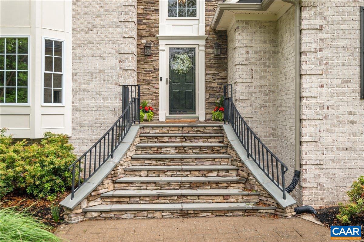 THE ESTATES AT ROYAL VIRGINIA - Residential