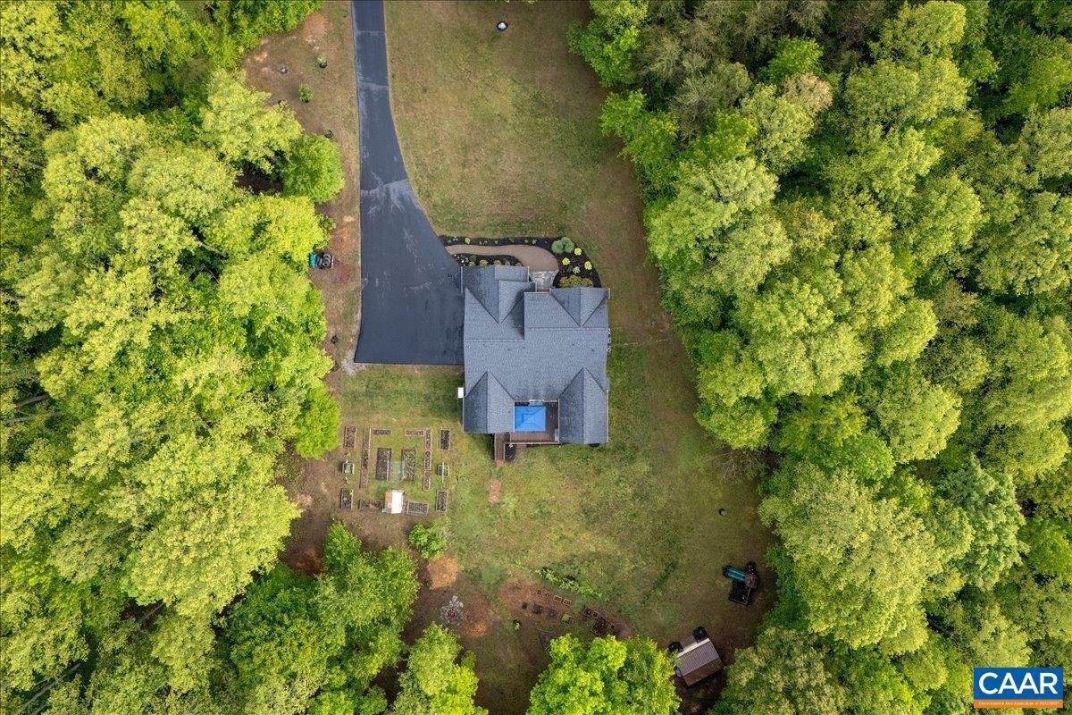 THE ESTATES AT ROYAL VIRGINIA - Residential