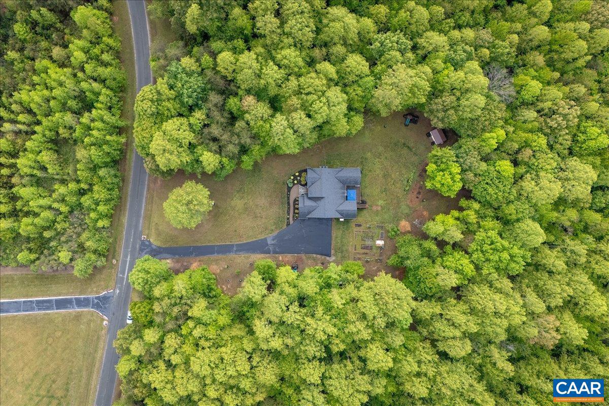 THE ESTATES AT ROYAL VIRGINIA - Residential