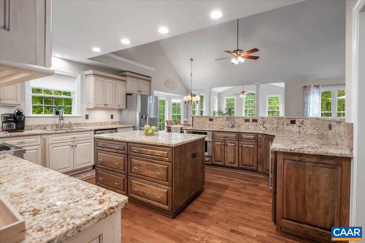 THE ESTATES AT ROYAL VIRGINIA - Residential