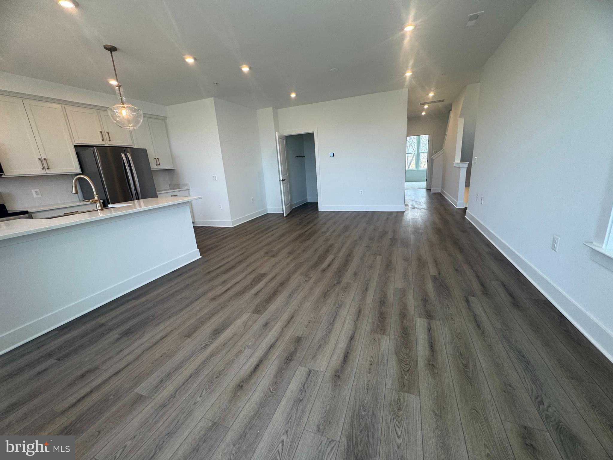 EMBREY MILL - Residential