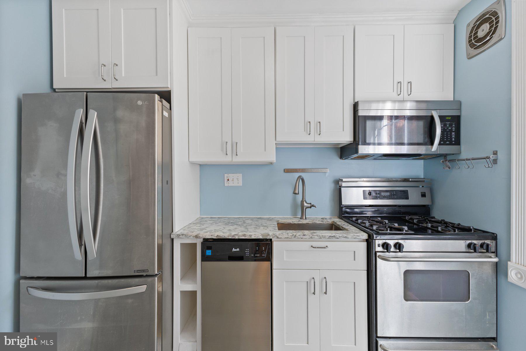 ARLINGTON VILLAGE - Residential Lease