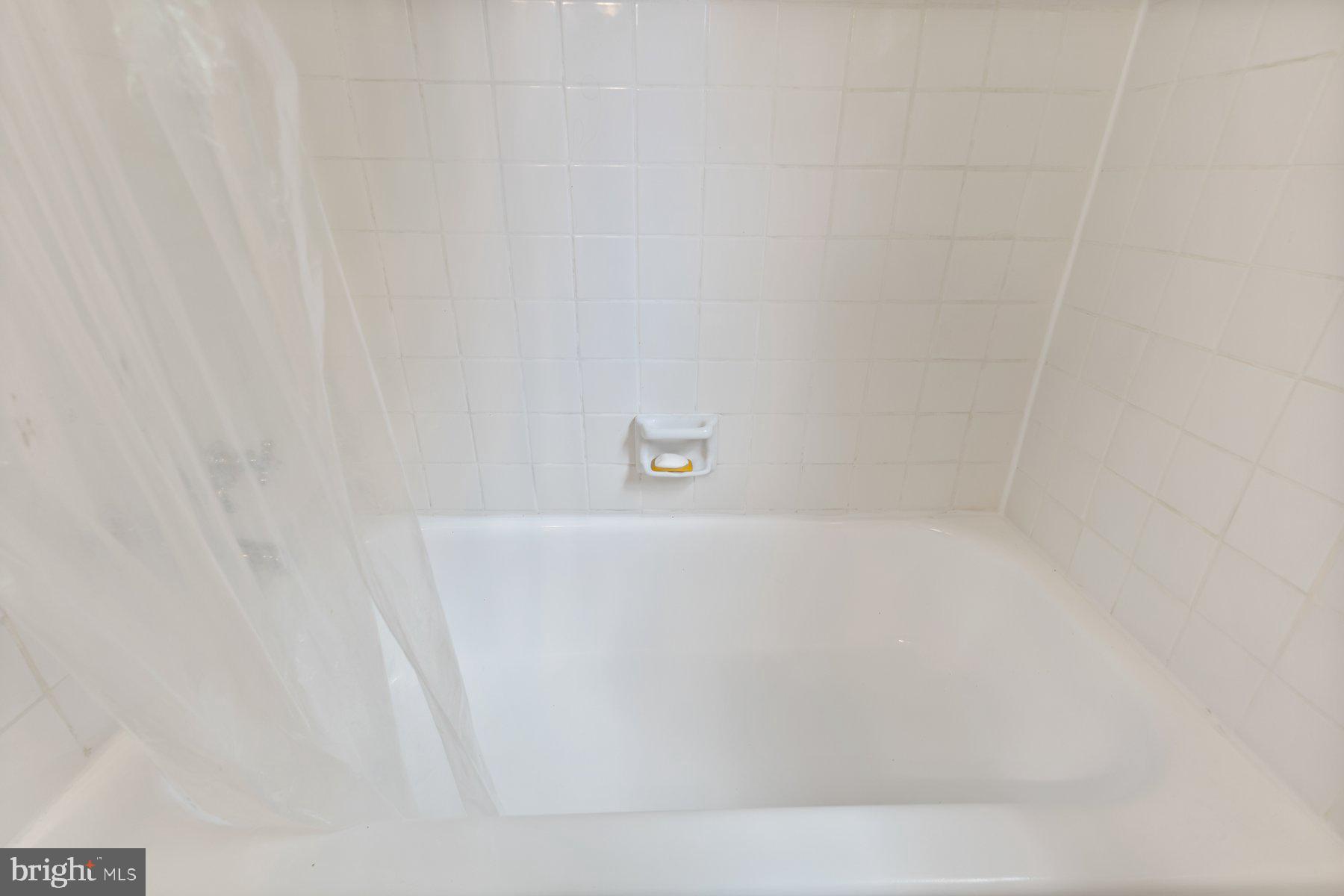 ARLINGTON VILLAGE - Residential Lease