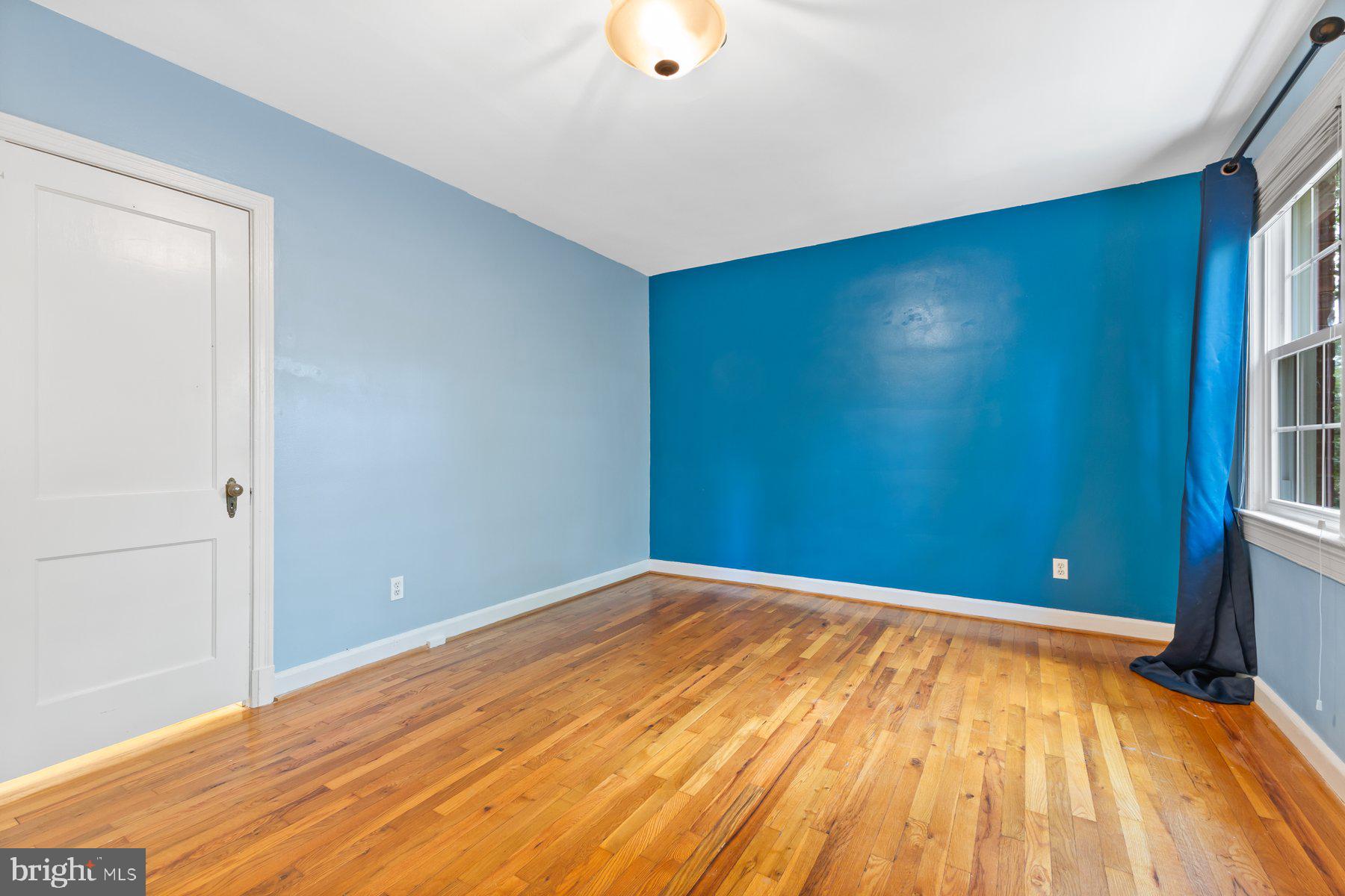 ARLINGTON VILLAGE - Residential Lease
