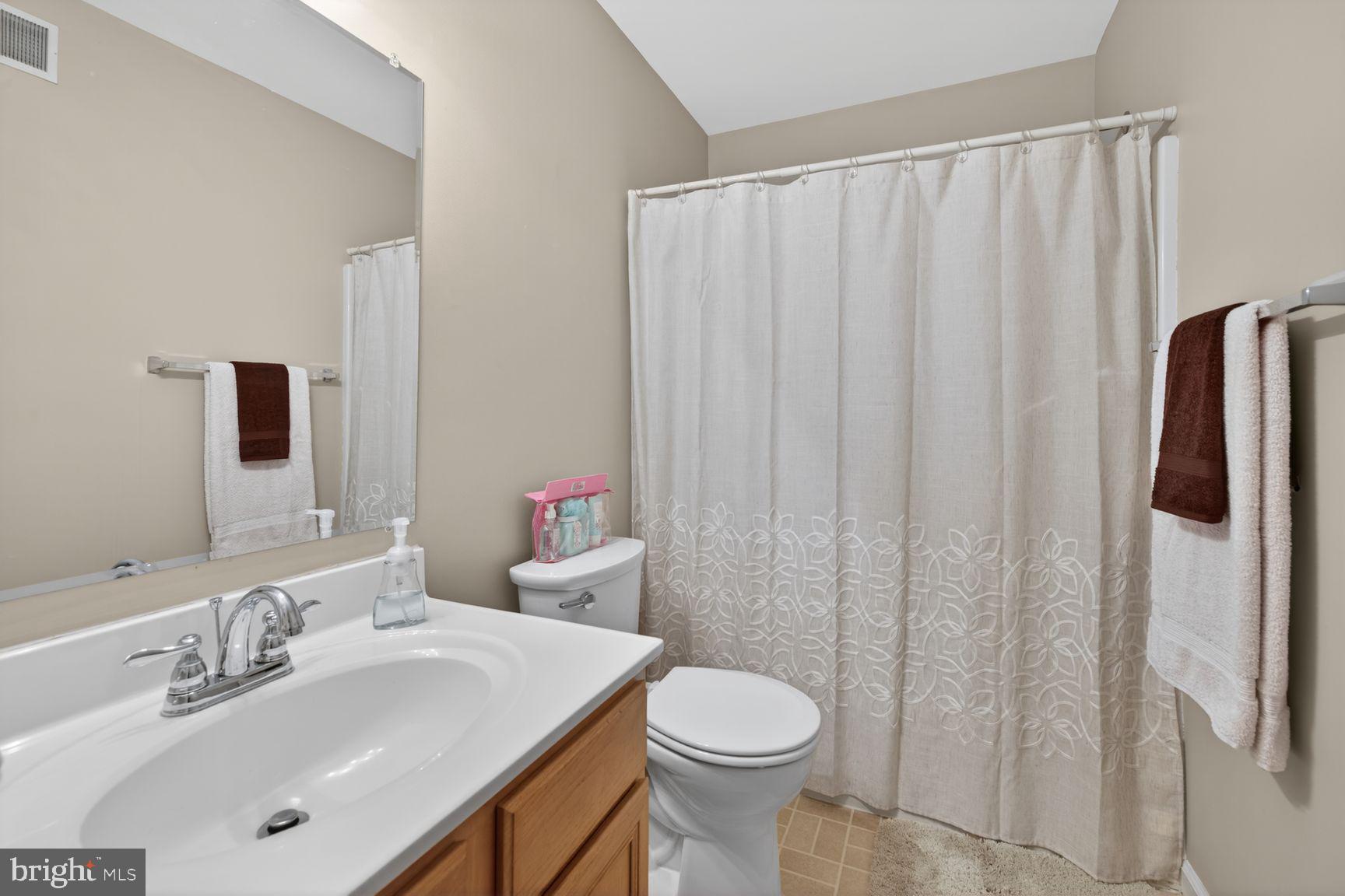 CROSS CREEK - Residential