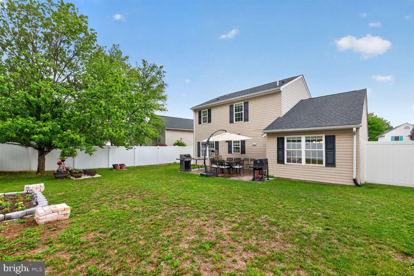 CROSS CREEK - Residential