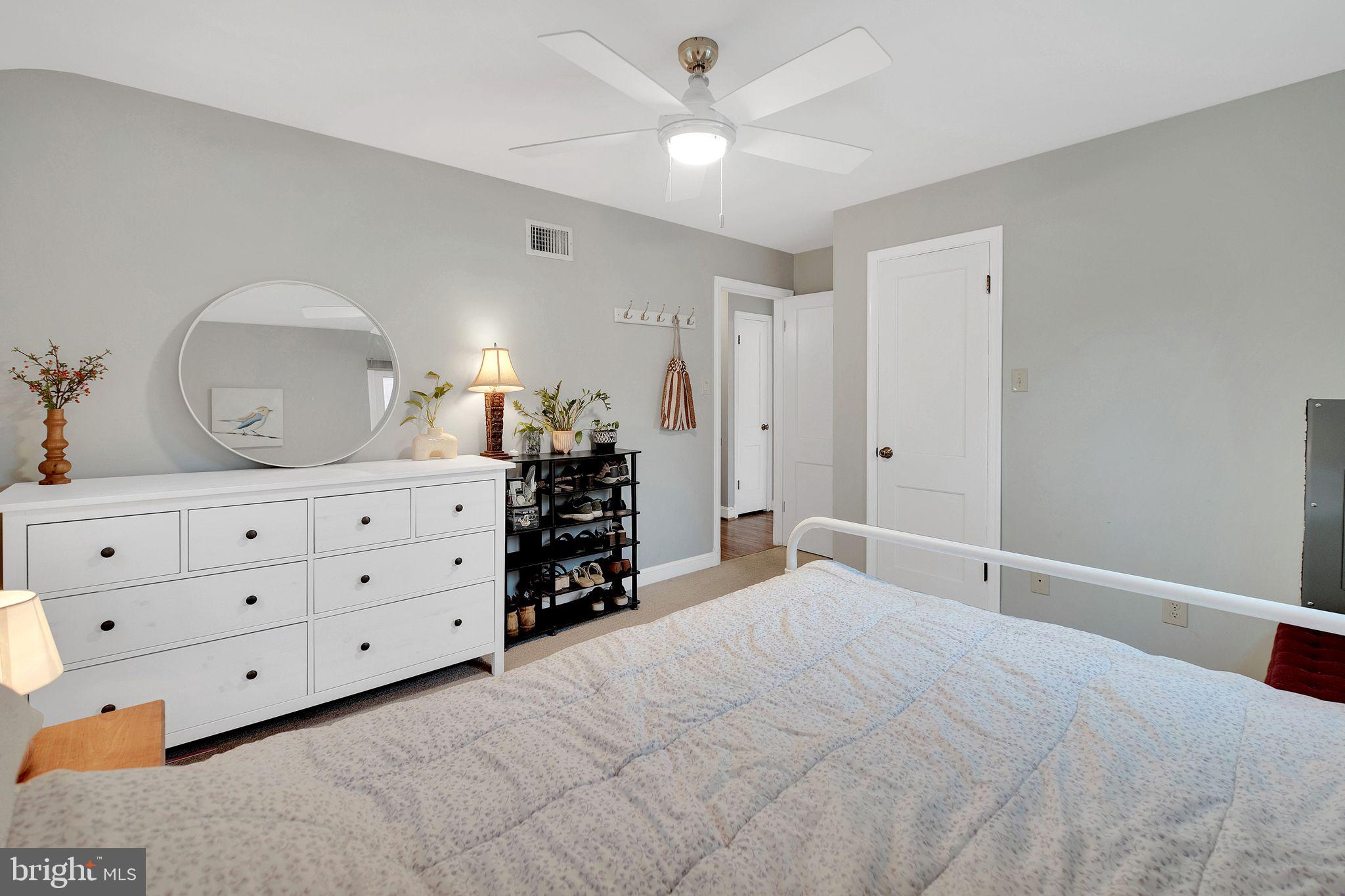 WHEATON FOREST - Residential Lease