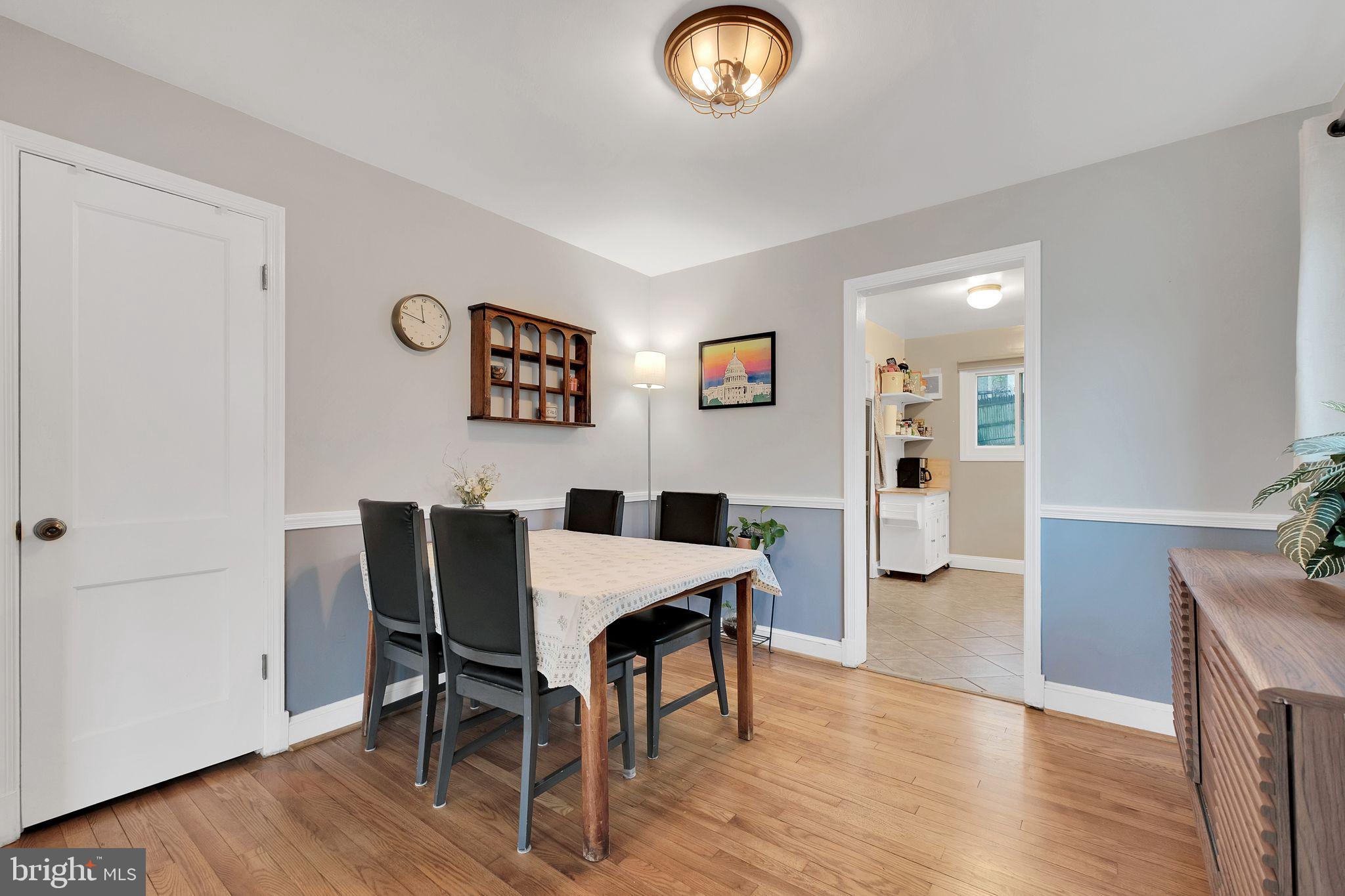 WHEATON FOREST - Residential Lease