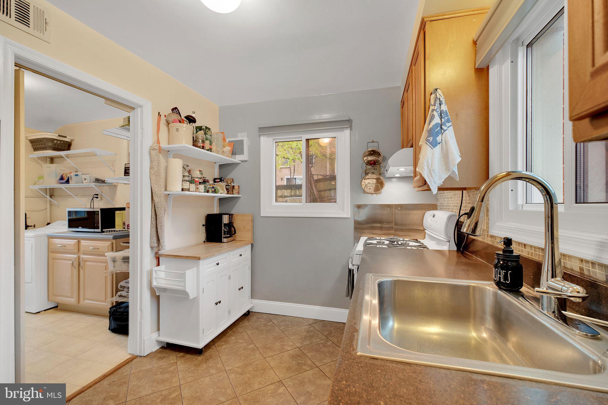 WHEATON FOREST - Residential Lease