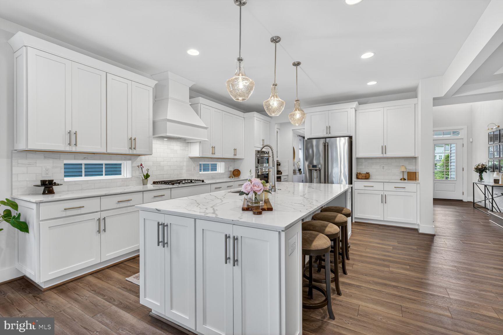 THE RESIDENCES AT MCCONNELL MANOR - Residential