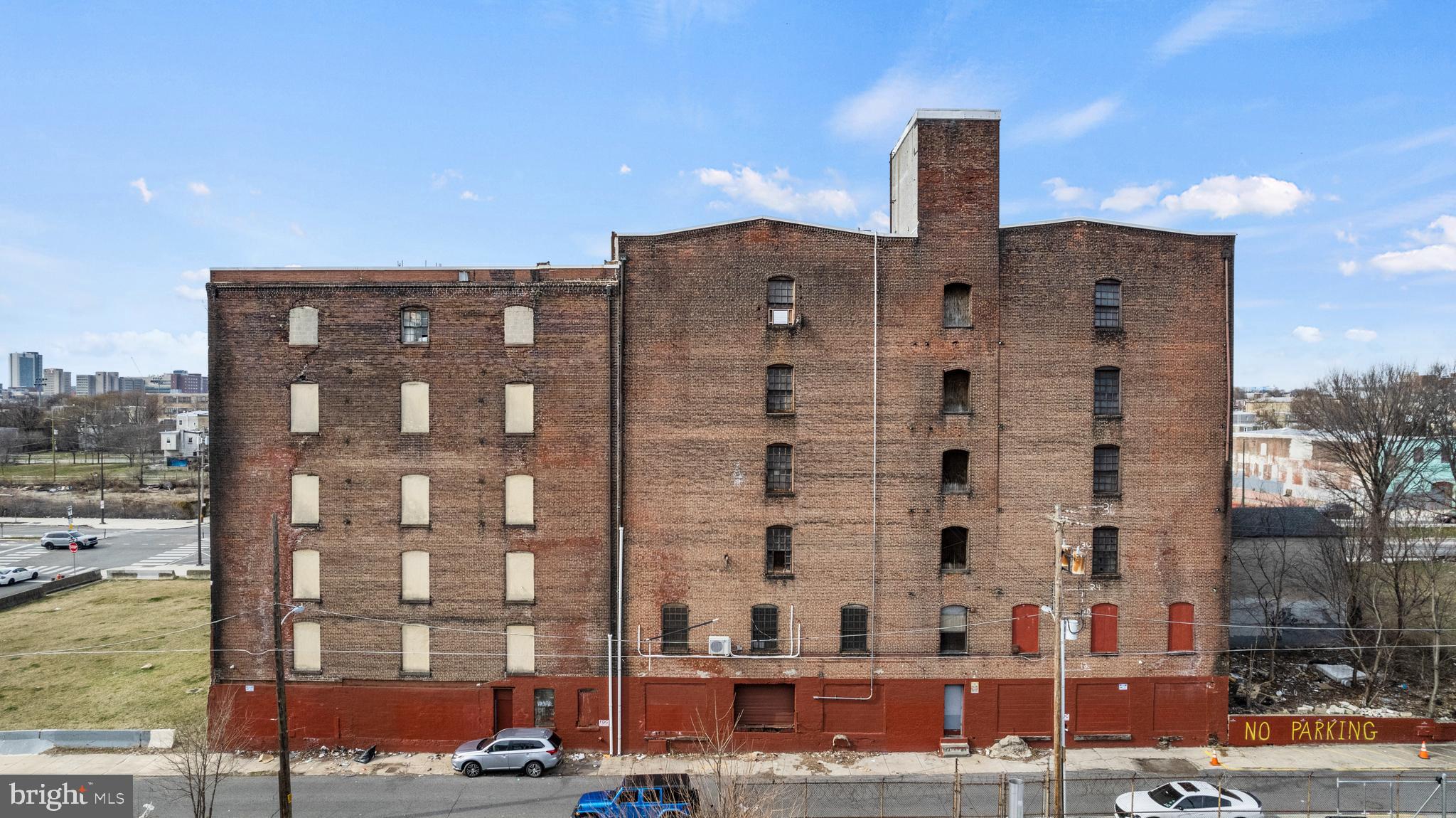 OLDE KENSINGTON - Commercial Sale