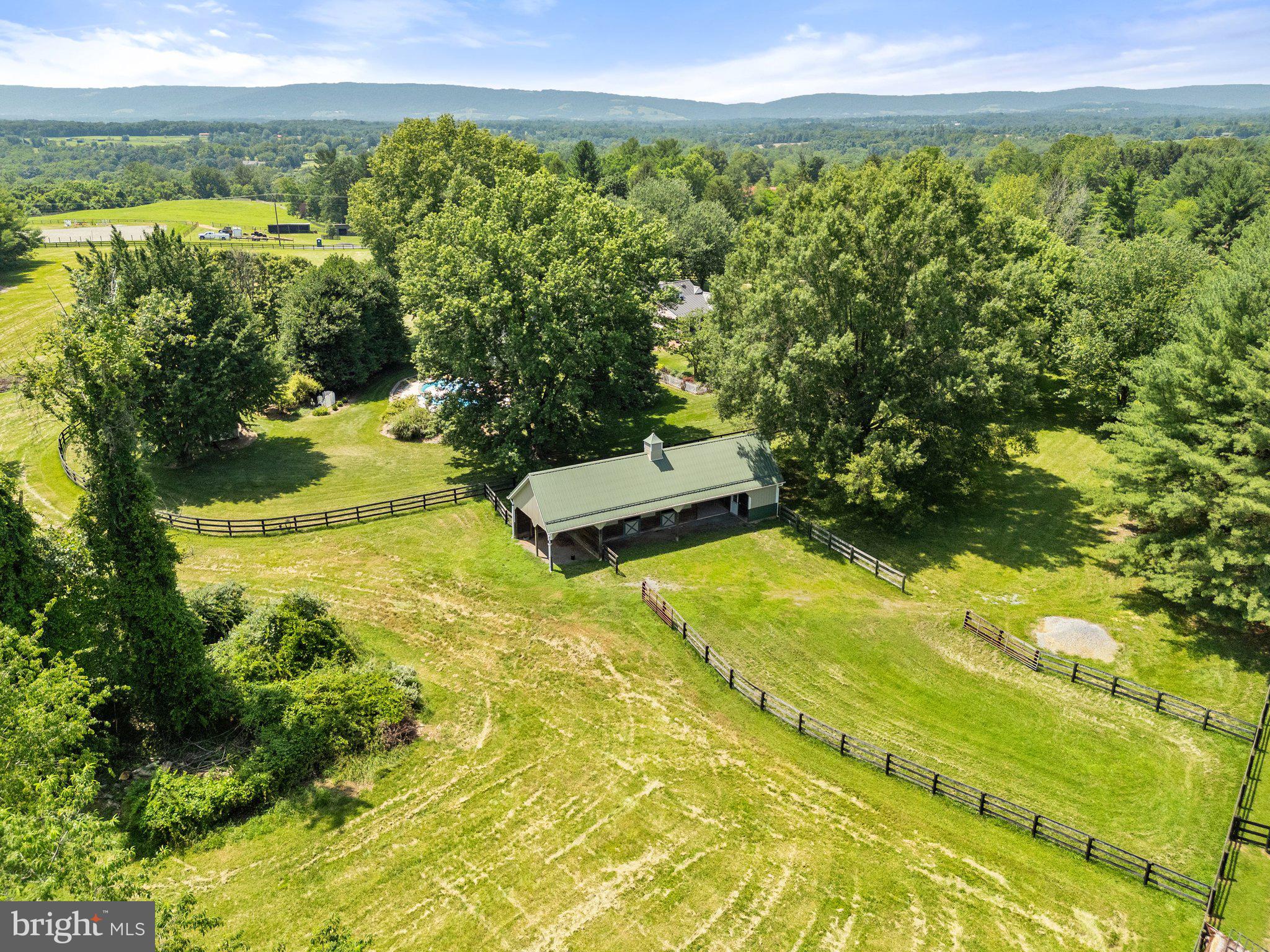 BEAVERDAM ACRES - Residential