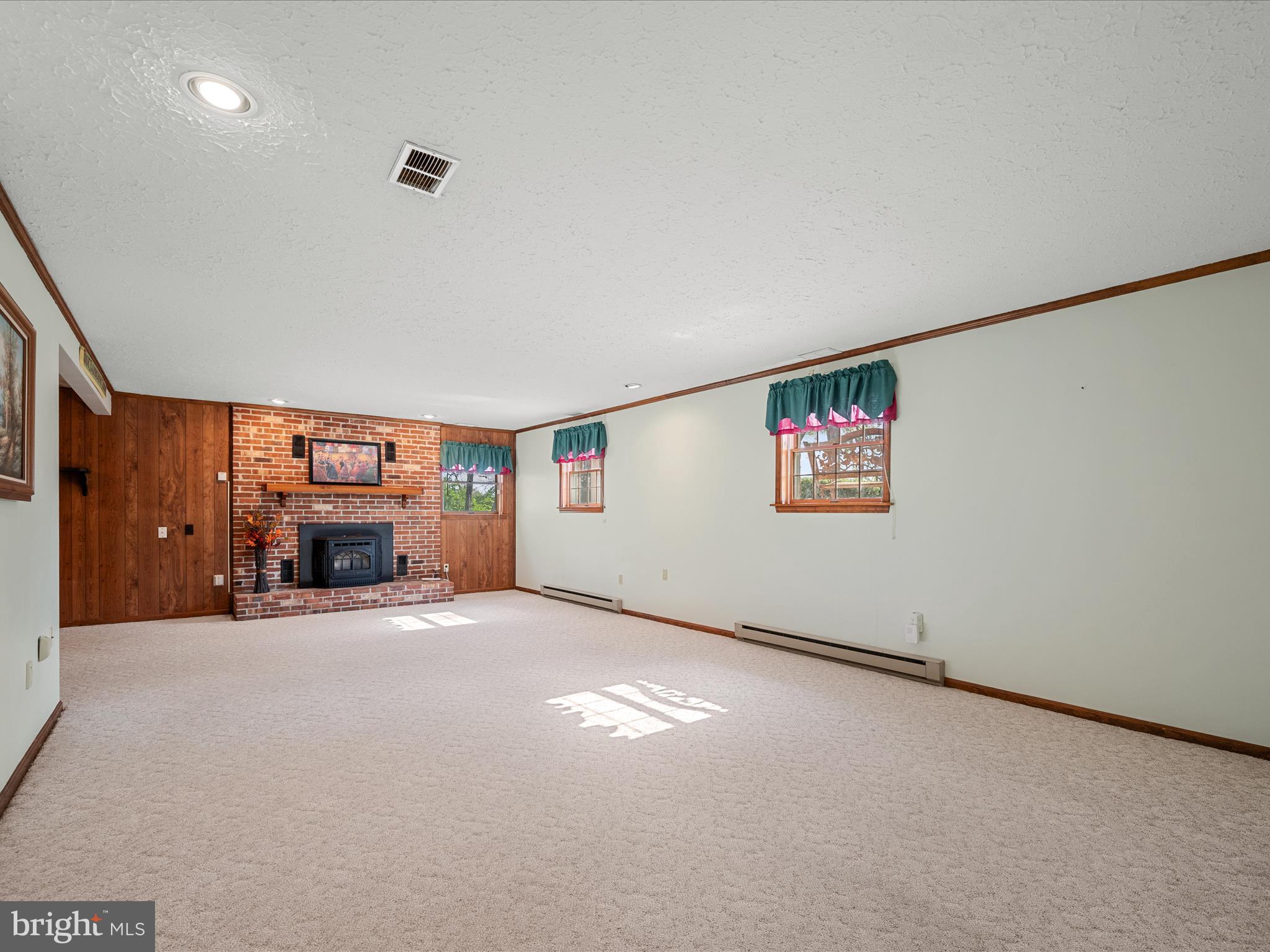WELLTOWN ACRES - Residential