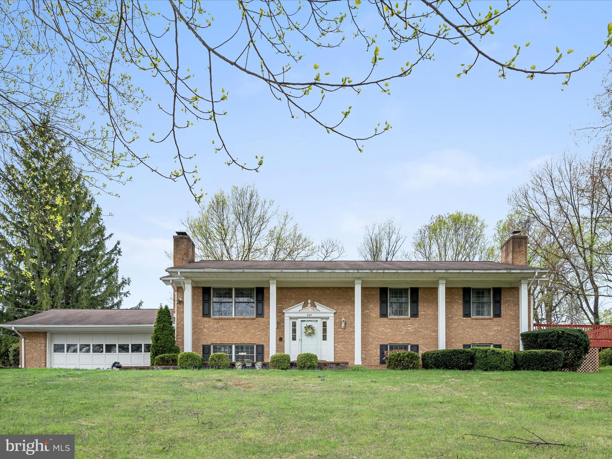 WELLTOWN ACRES - Residential