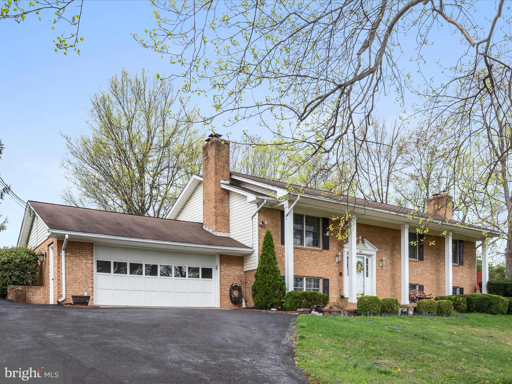 🏡 New Listing – 209 Sterret Dr. Discover this spacious split-foyer home nestled on a picturesque 0.75-acre lot at the end of a quiet cul-de-sac! This home features 3 bedrooms and 2 baths upstairs, plus a fully finished basement, offering plenty of room to spread out. The lower level includes a rec room, two additional bonus rooms, full bath, and laundry area—providing great spaces for work, play, or extra storage. Enjoy the large deck, perfect for entertaining, and the attached 2-car garage for convenience. The property borders a farm on two sides, providing serene views and privacy. Mature trees complete the tranquil surroundings. Prime location with easy access to downtown Winchester, Route 11, and I-81 for commuting, shopping, and dining. Don’t miss out on this one! Schedule your showing today. 📞🏡
