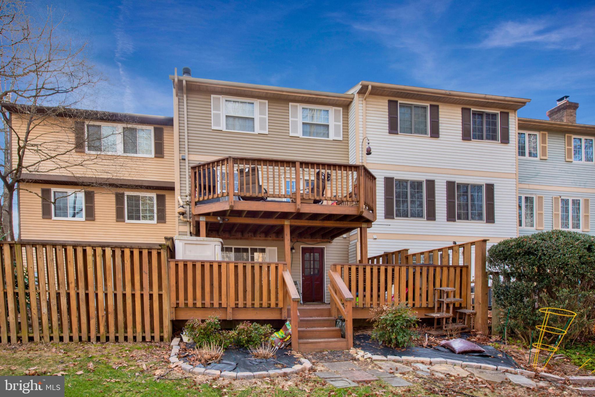RESTON - Residential