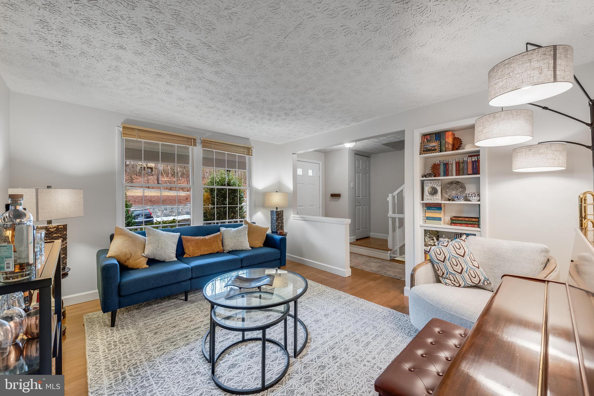 RESTON - Residential
