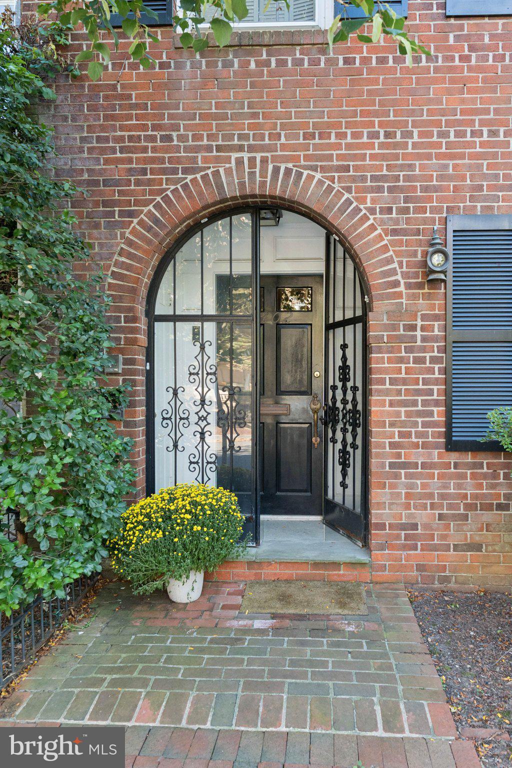 GEORGETOWN - Residential
