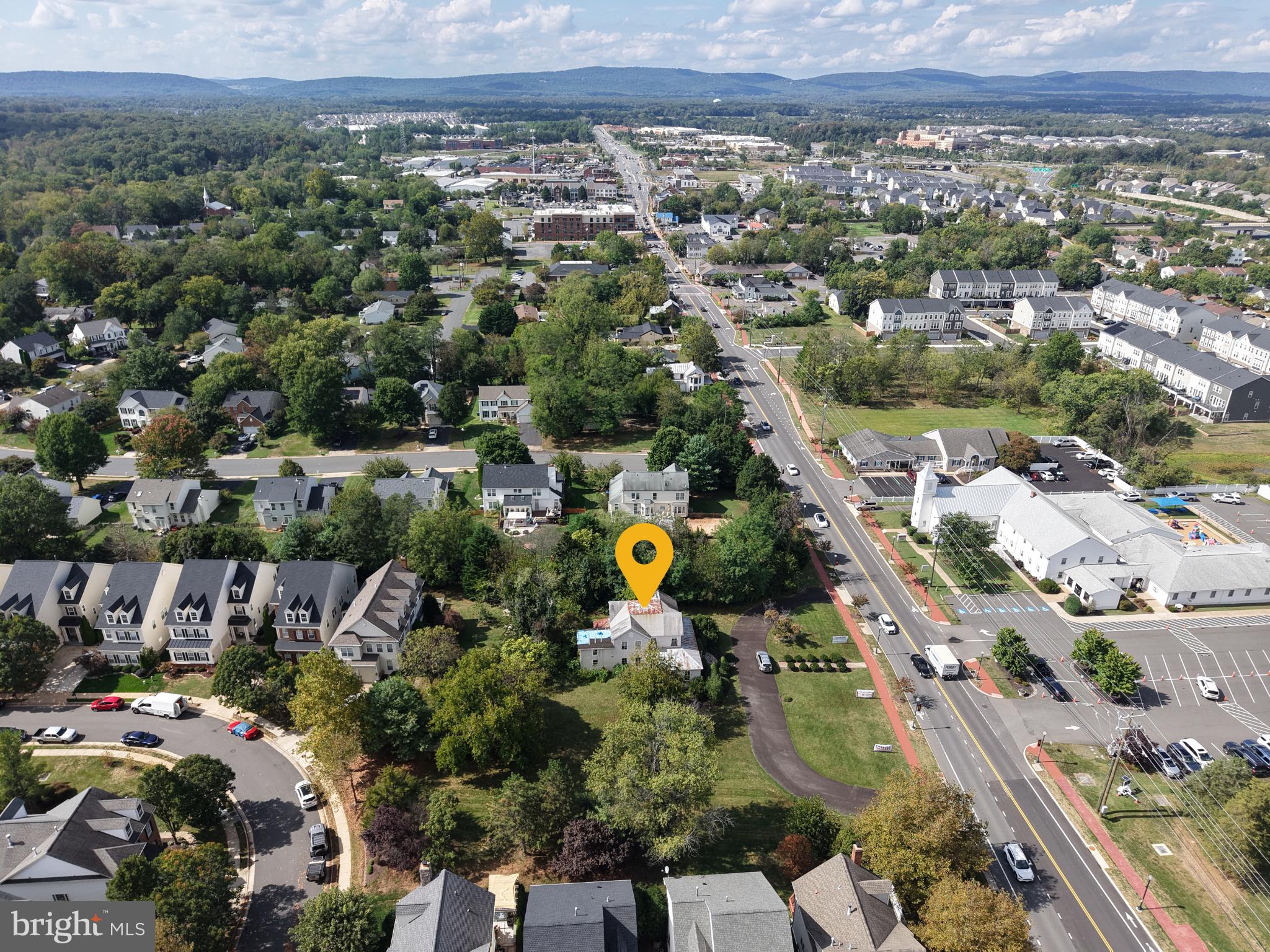 HAYMARKET - Commercial Sale