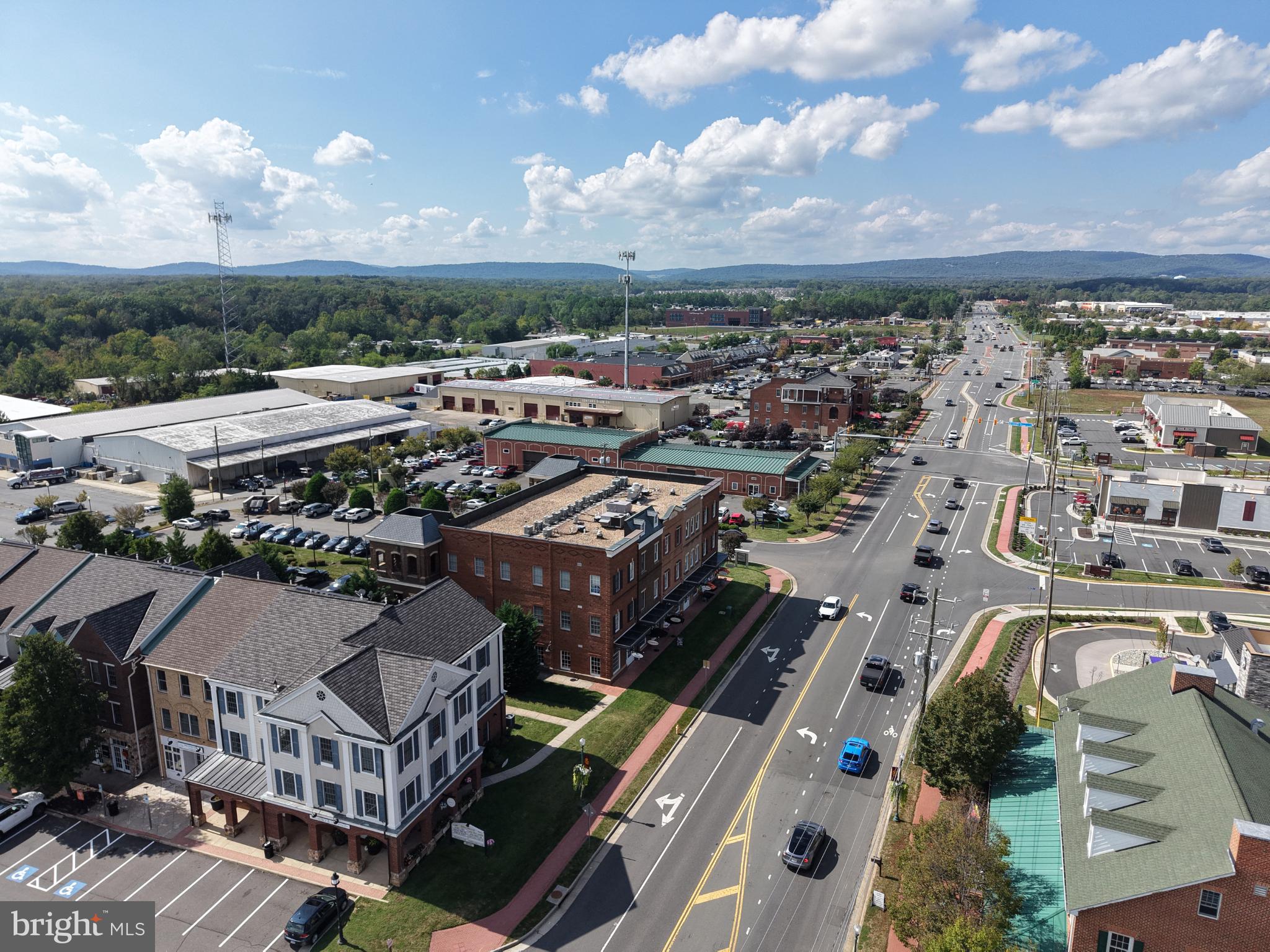 HAYMARKET - Commercial Sale