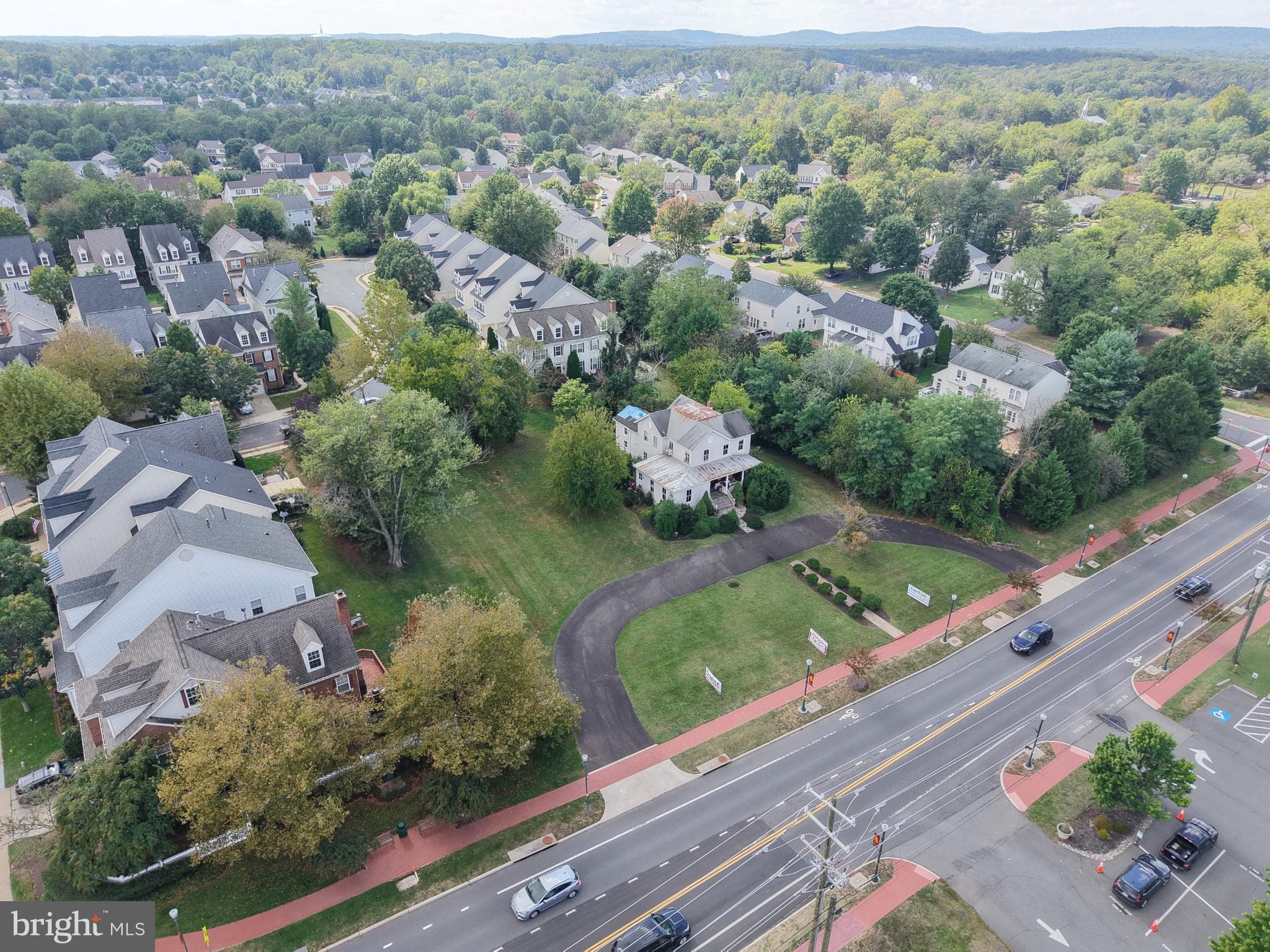 HAYMARKET - Commercial Sale