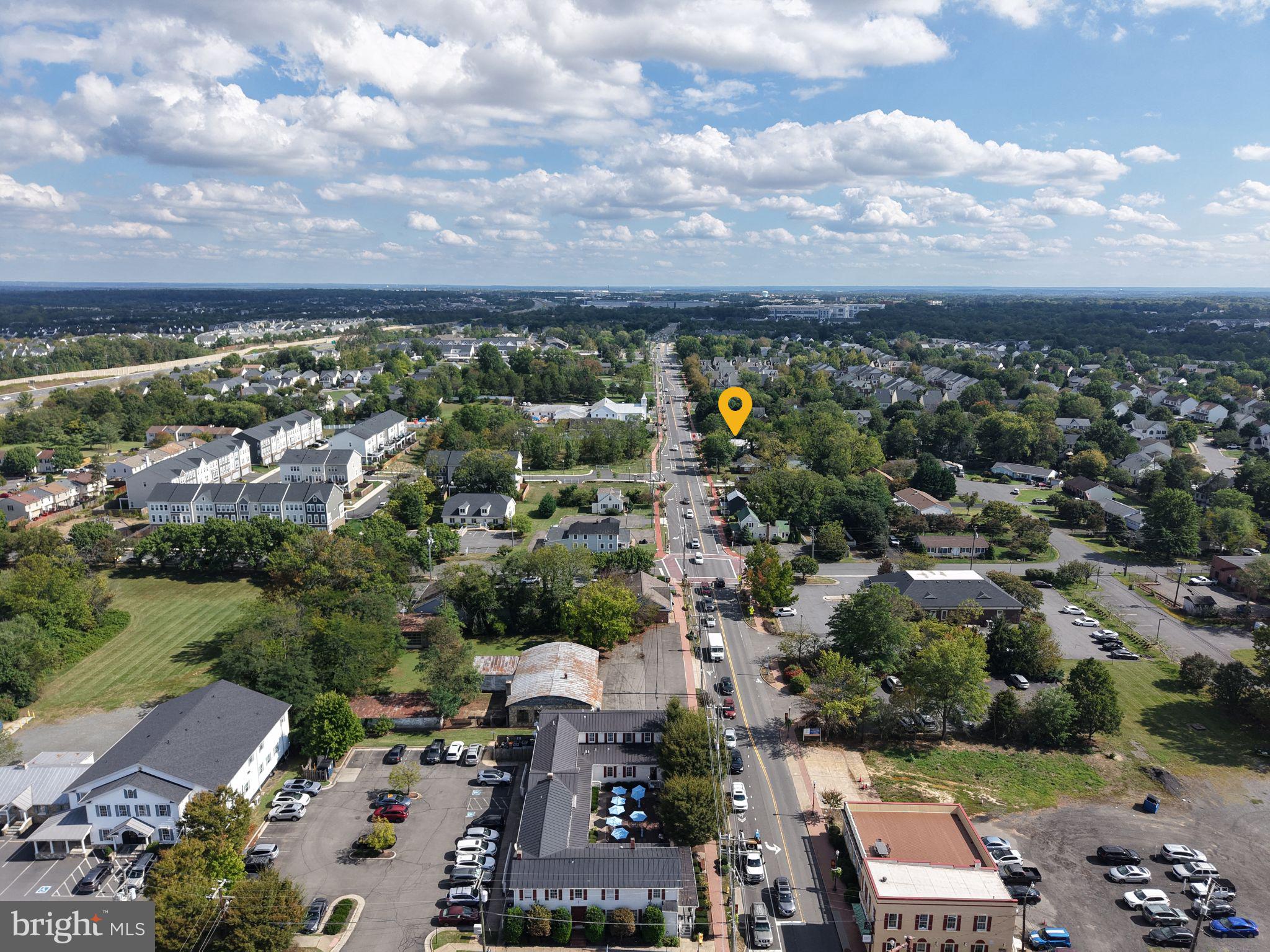 HAYMARKET - Commercial Sale