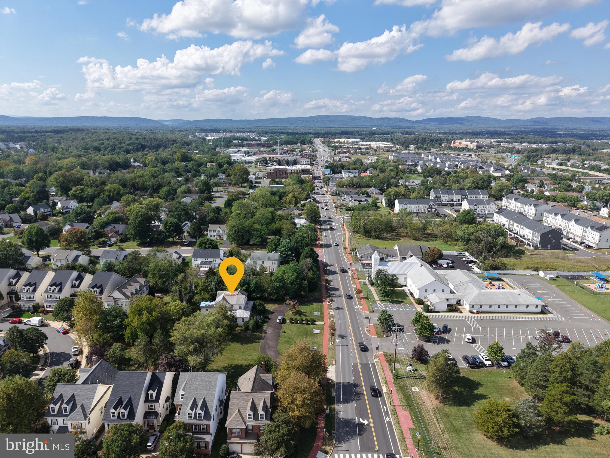 HAYMARKET - Commercial Sale