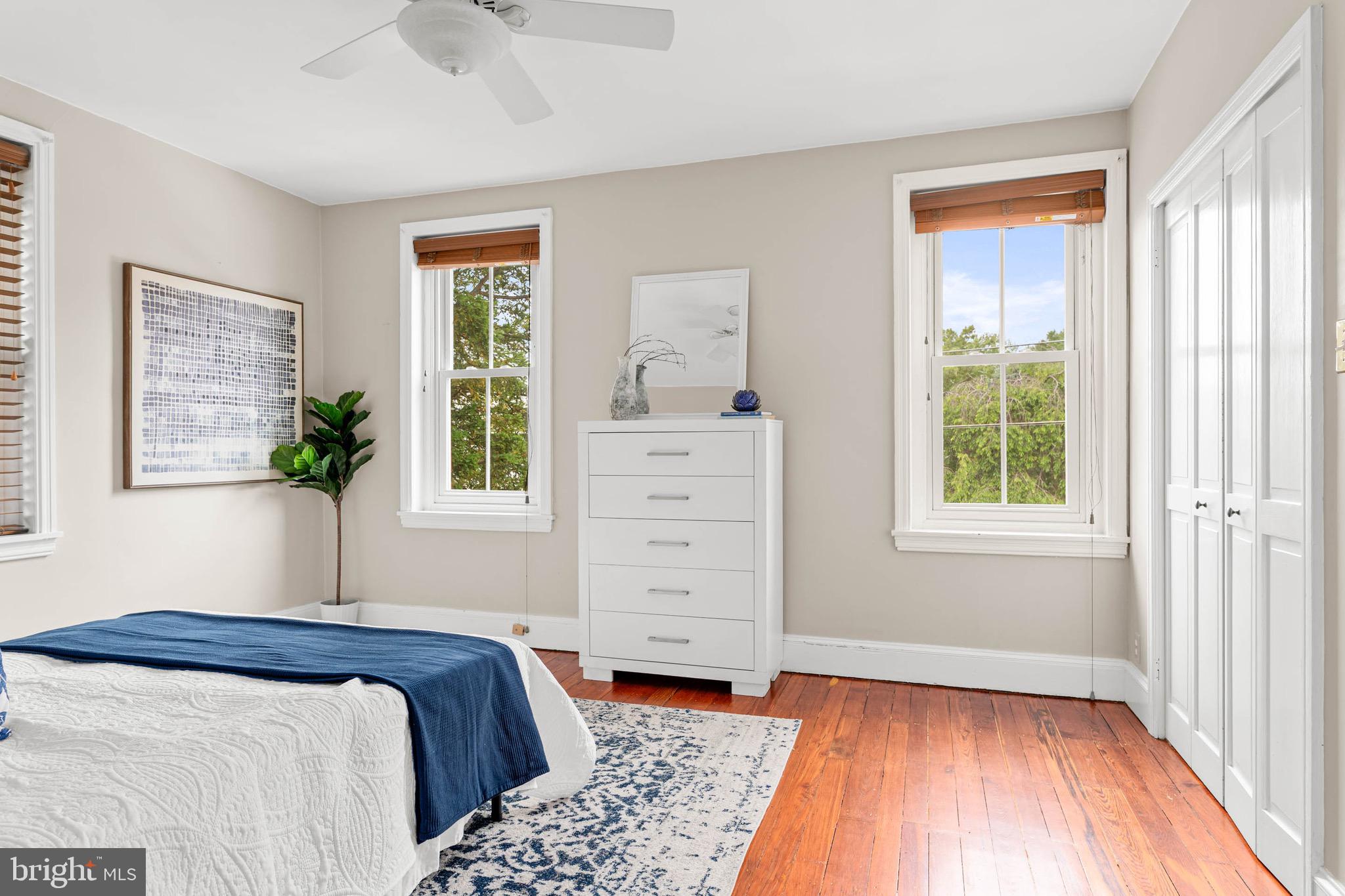 CHESTNUT HILL - Residential