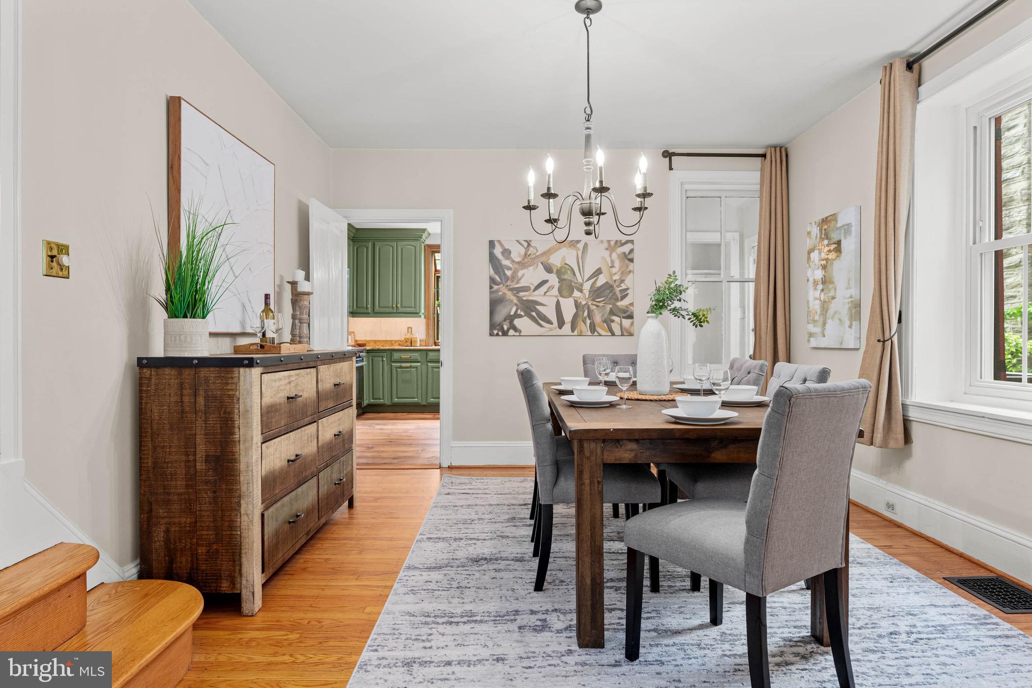 CHESTNUT HILL - Residential