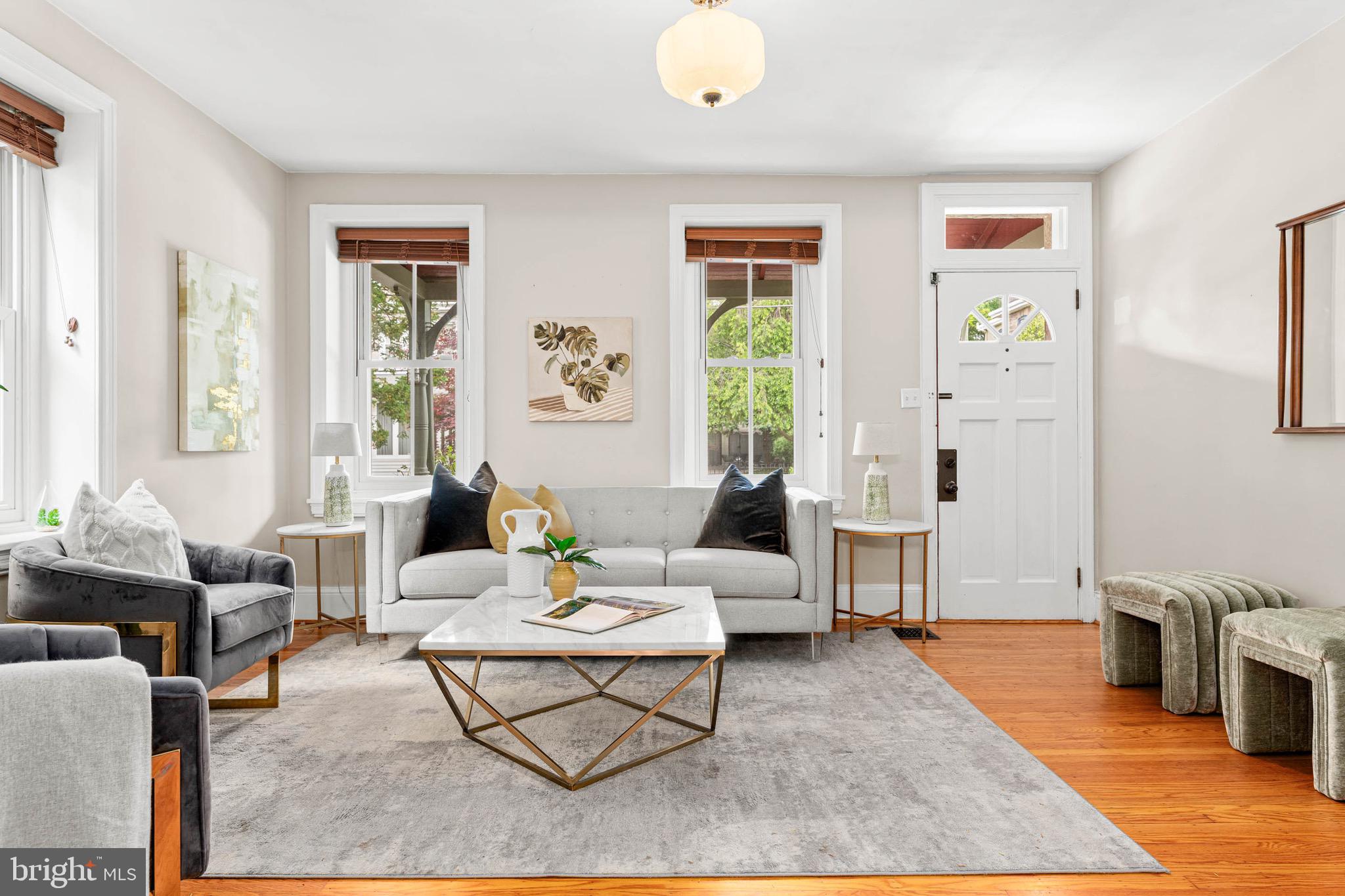 CHESTNUT HILL - Residential