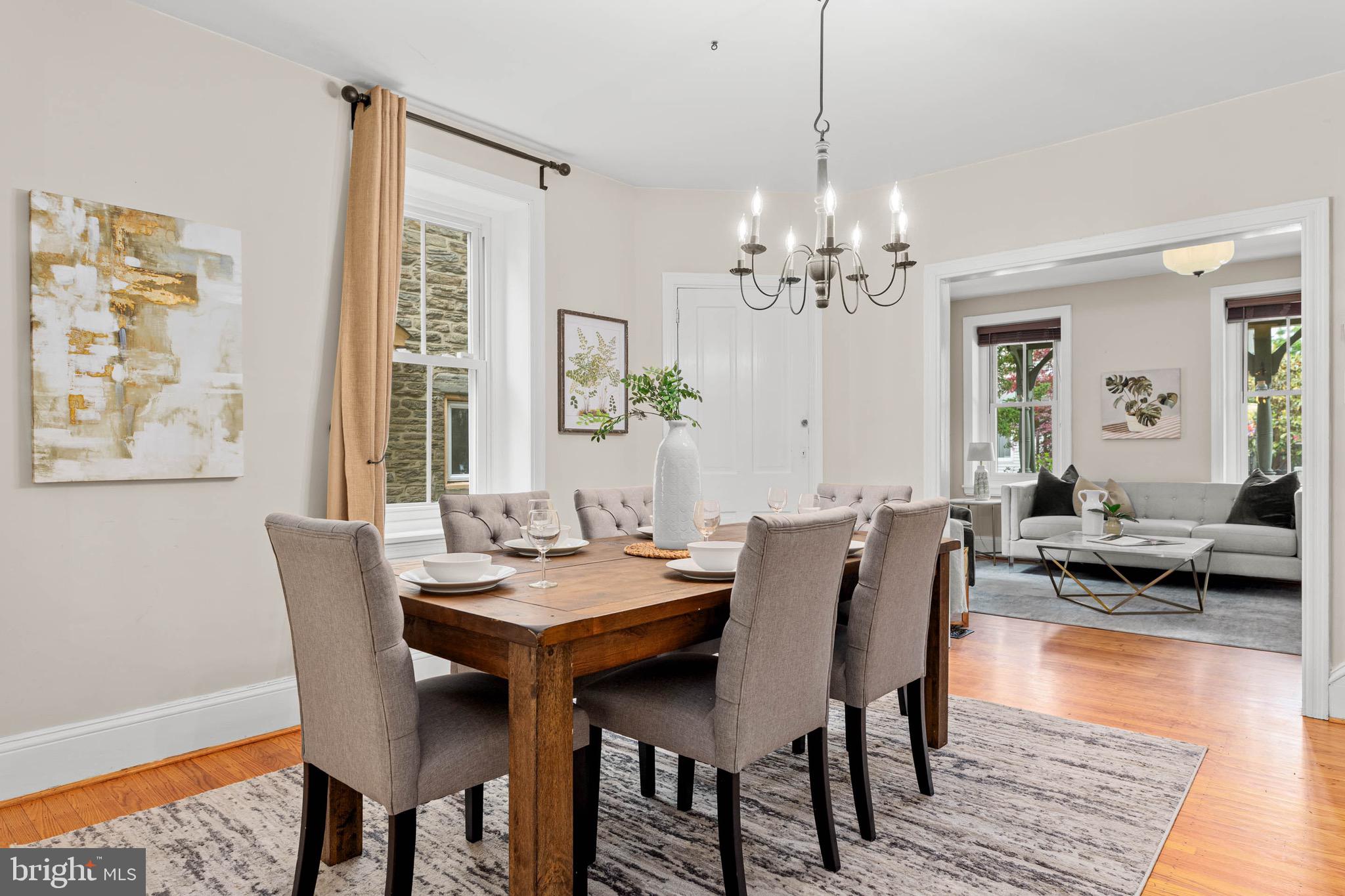 CHESTNUT HILL - Residential
