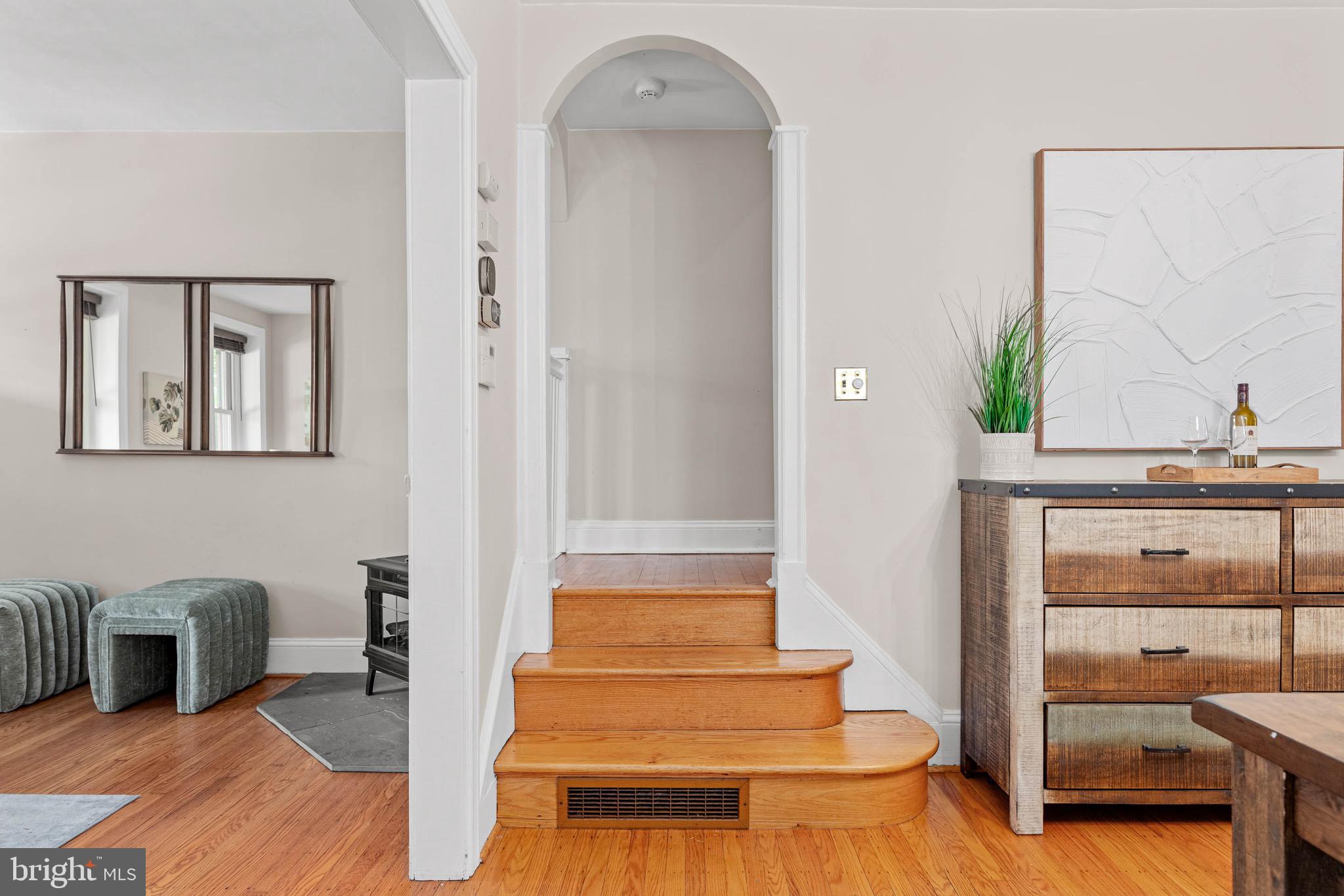 CHESTNUT HILL - Residential